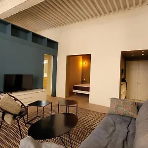App 50m2 / Clim Ctr Historique Appartement